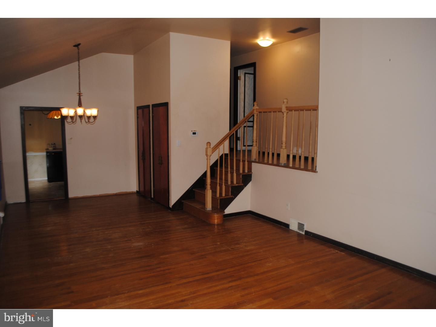 16 Glendale Road Havertown, PA 19083 - Photo 2 of 18 Gallery Image 2