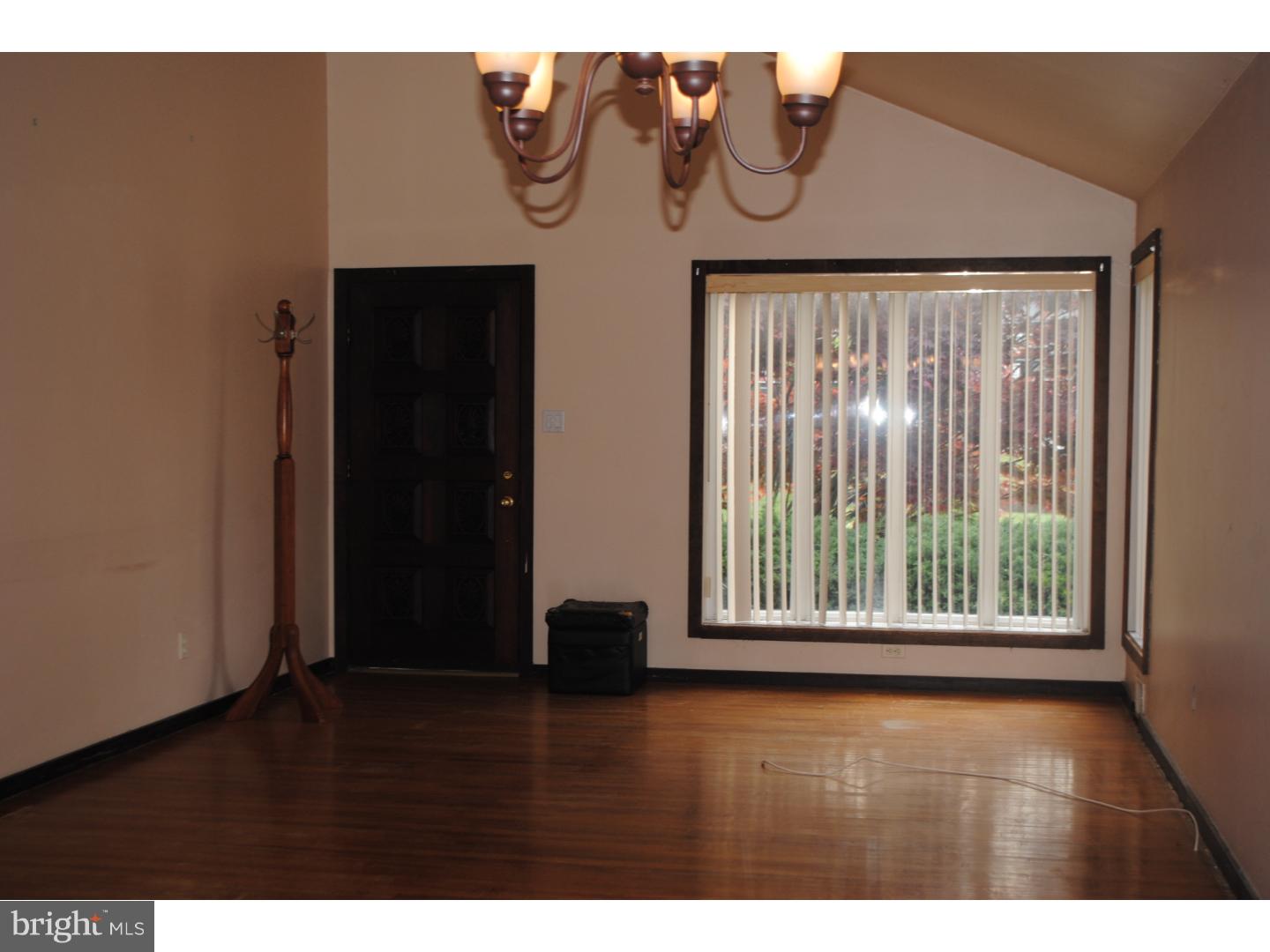 16 Glendale Road Havertown, PA 19083 - Photo 3 of 18 Gallery Image 3