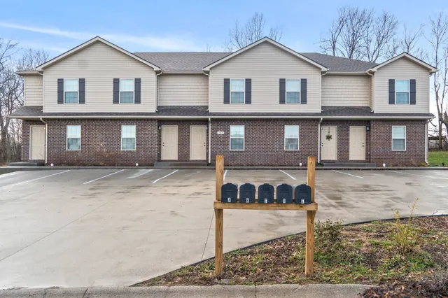 $1,050 | 1476 Amberjack Court, Unit B, Clarksville, TN 37042