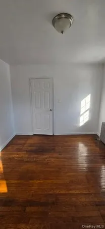 $2,300 | 78-37 Main Street, Unit 2G | Kew Gardens Hills