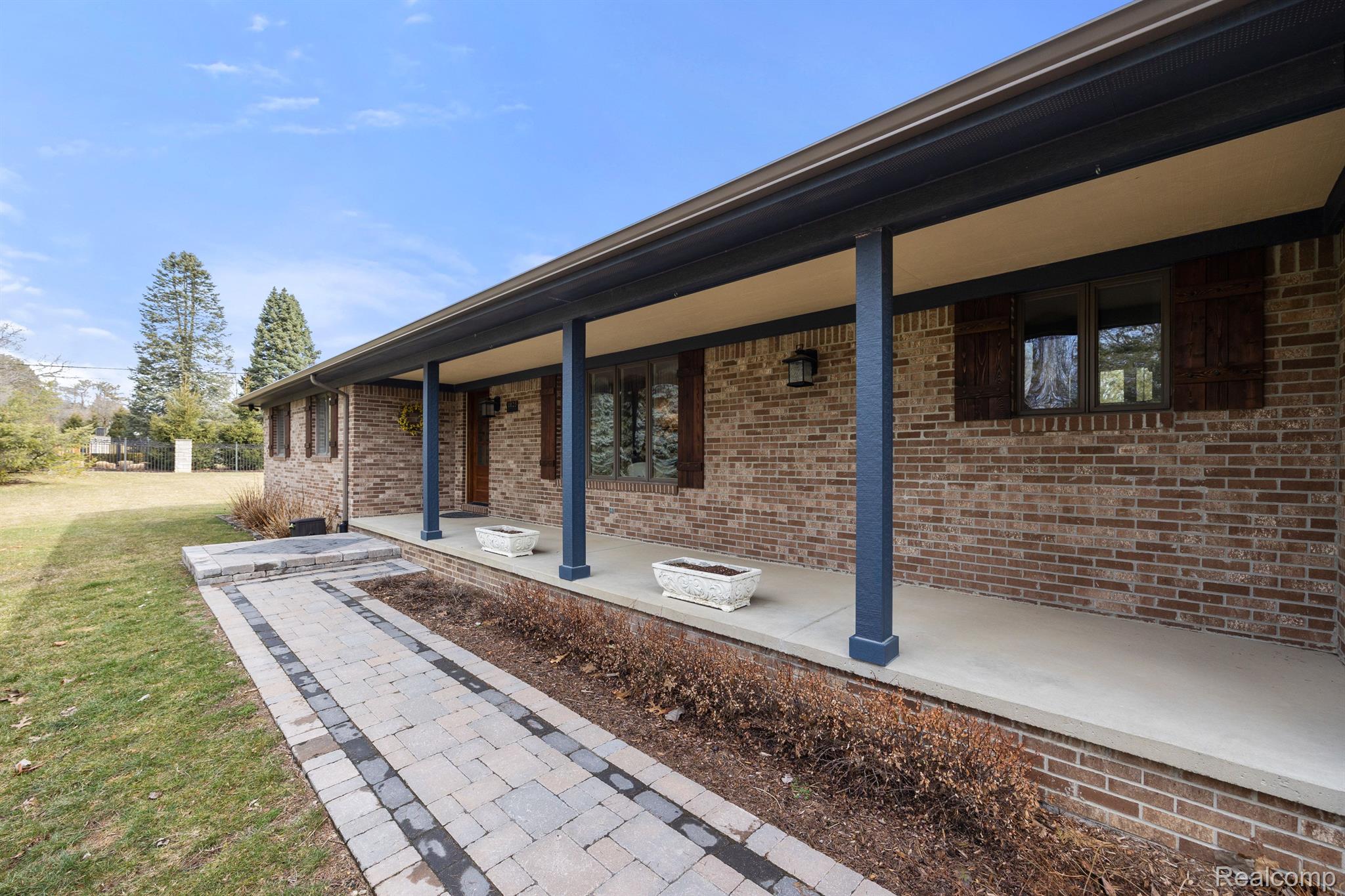 1125 East Gunn Road Rochester, MI 48306 - Photo 4 of 51 Gallery Image 4