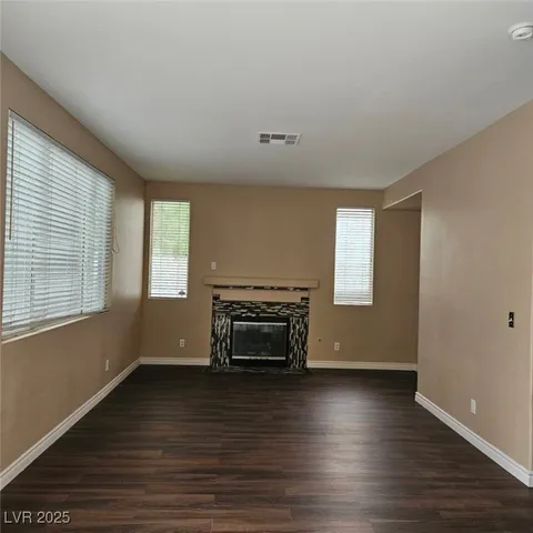 $2,100 | 1008 Venetian Hills Lane, Las Vegas, NV 89144