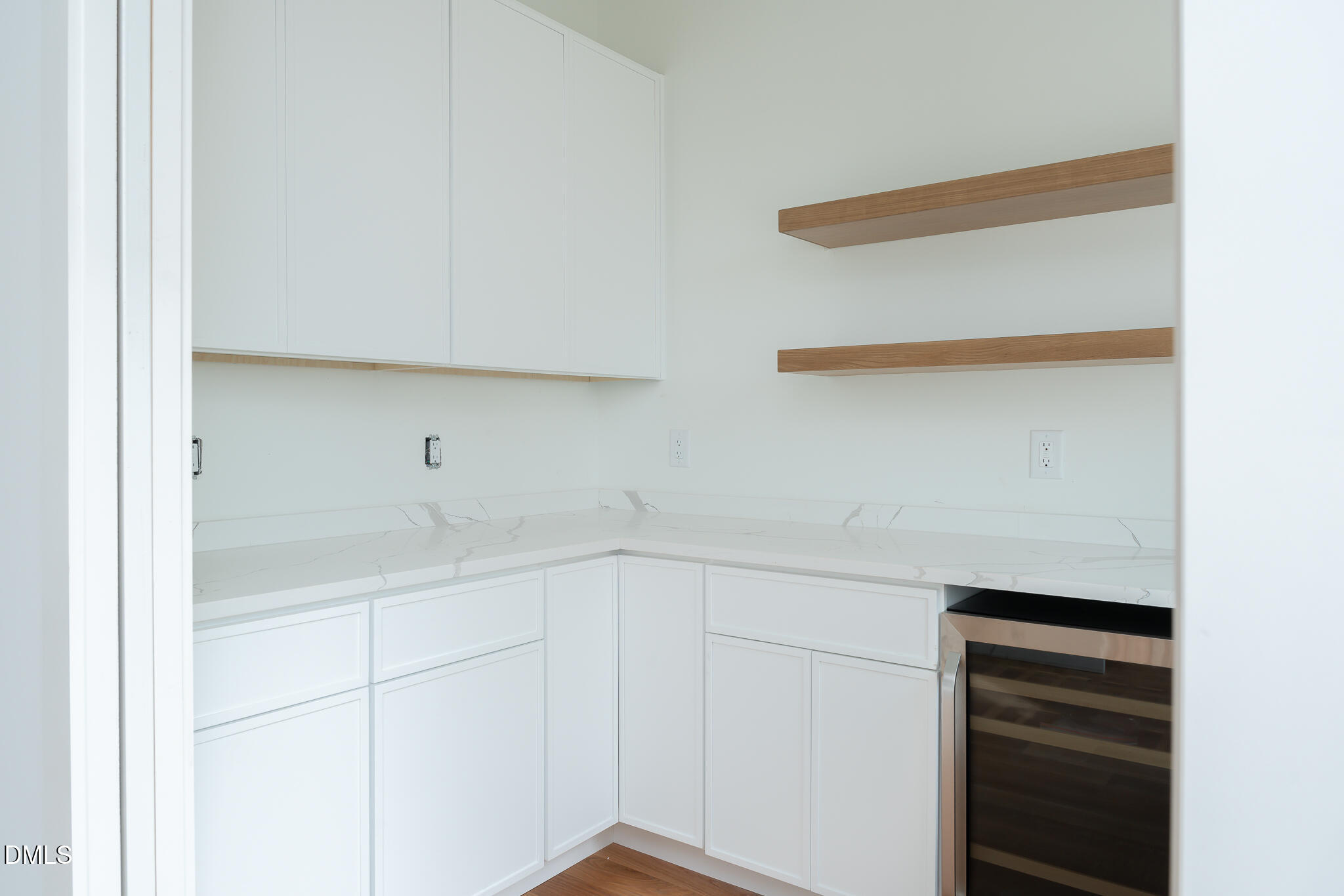 301.5 Bickett Boulevard Raleigh, NC 27608 - Photo 11 of 35