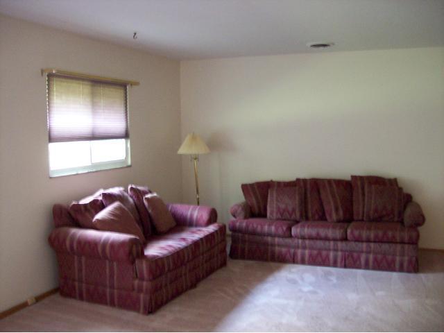 3824 Gilroy Road Columbus, OH 43227 - Photo 4 of 8 Gallery Image 4