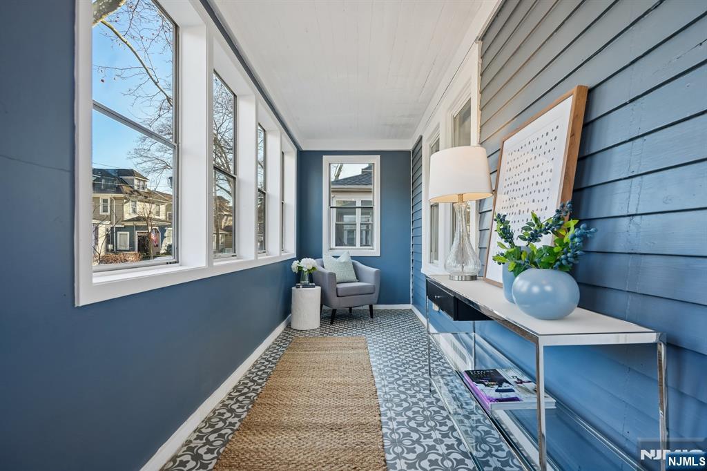 32 Edgewood Road Glen Ridge, NJ 07028 - Photo 2 of 26