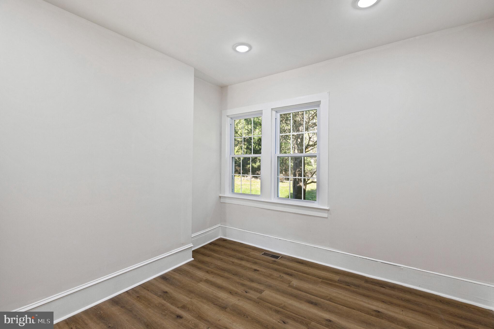 208 Vineyard Road Atco, NJ 08004 - Photo 19 of 41