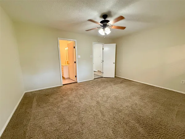 $1,100 | 17903 Strack Drive East, Unit GARAGE, Spring, TX 77379