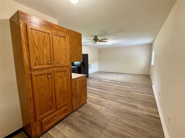 $1,100 | 17903 Strack Drive East, Unit GARAGE, Spring, TX 77379