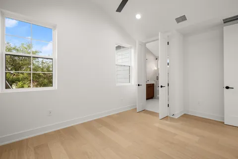 $737,500 | 601 Vermont Road, Unit 2, Austin, TX 78702