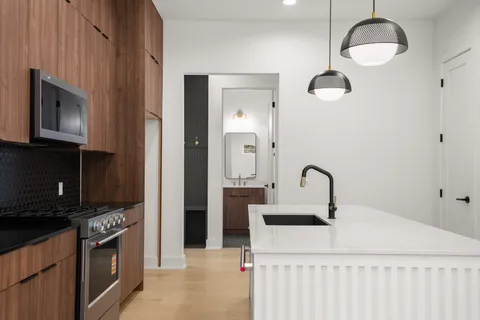 $737,500 | 601 Vermont Road, Unit 2, Austin, TX 78702