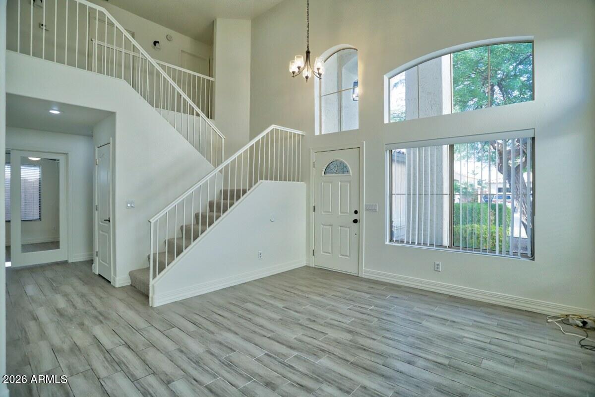 333 West Colt Road Tempe, AZ 85284 - Photo 8 of 45