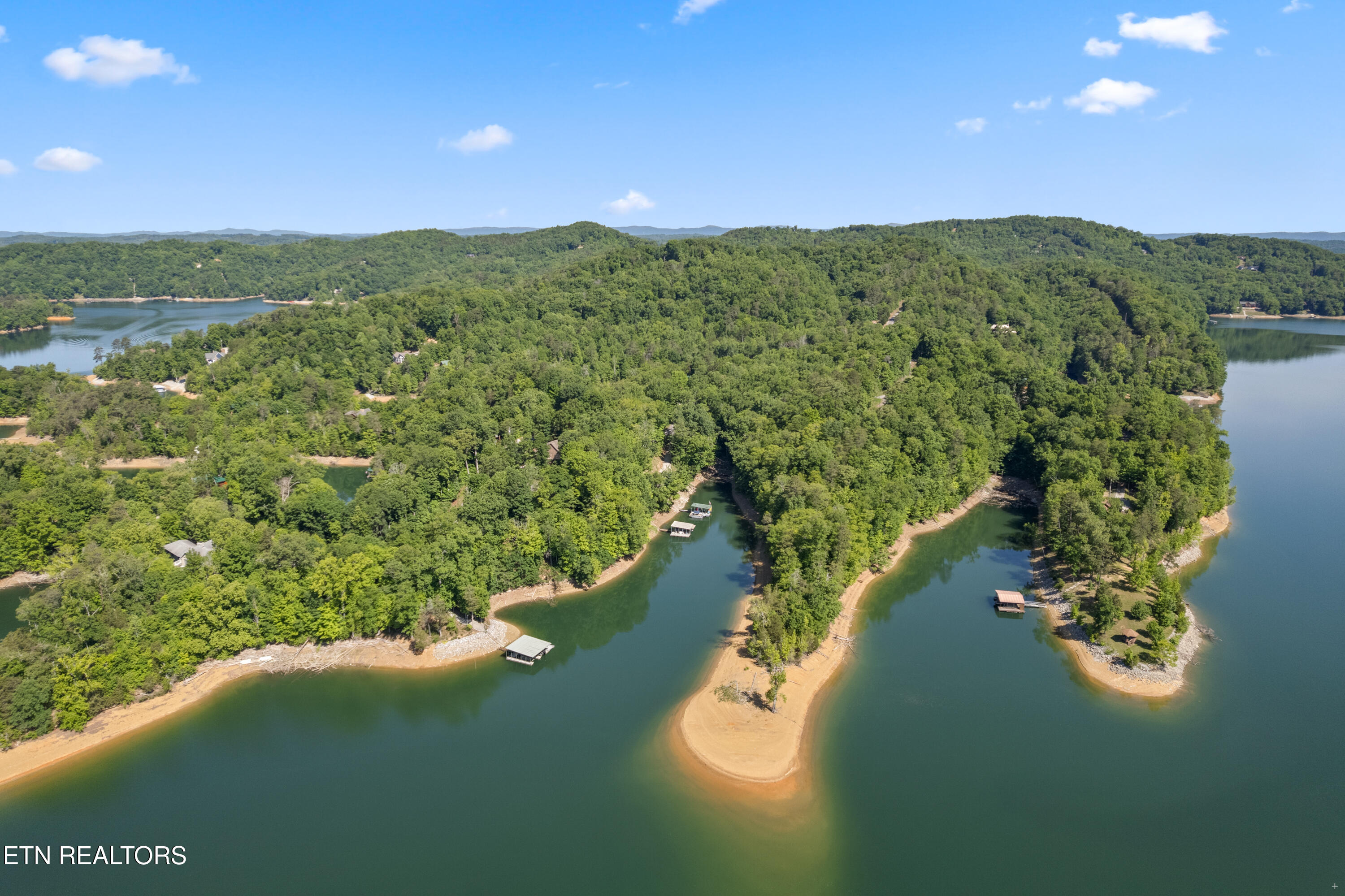 127 Ridgeland Lane Sharps Chapel, TN 37866 - Photo 3 of 52 This is where you are on the lake