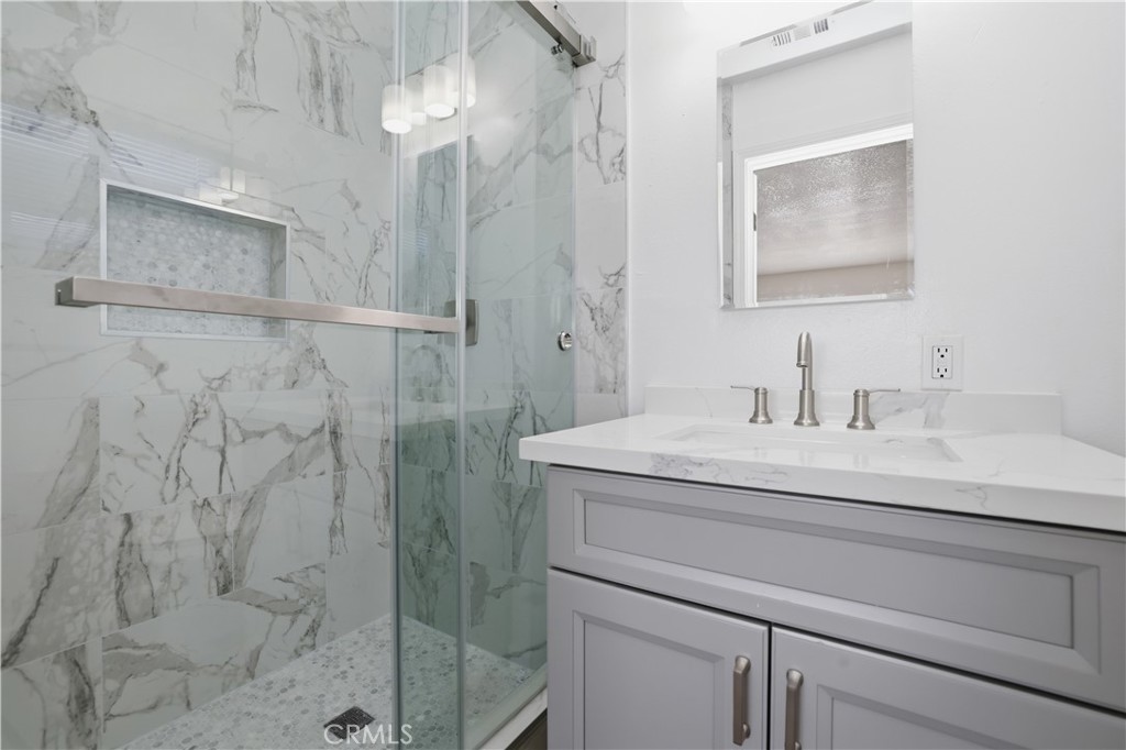 1375 North Chestnut Avenue Rialto, CA 92376 - Photo 31 of 45
