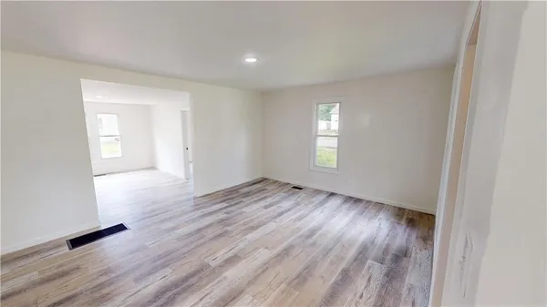 $89,900 | 627 West Cherry Street, Nevada, MO 64772