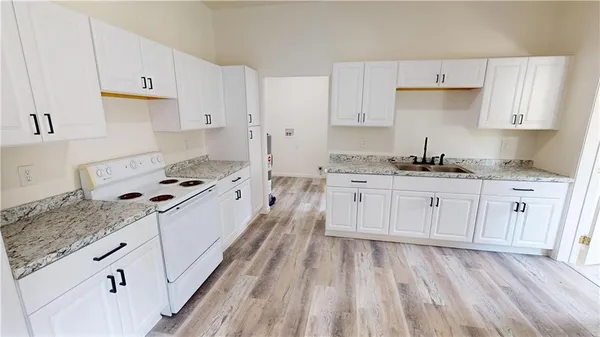 $89,900 | 627 West Cherry Street, Nevada, MO 64772