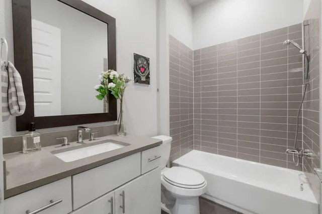 $3,400 | 6008 Florencia Lane, Austin, TX 78724