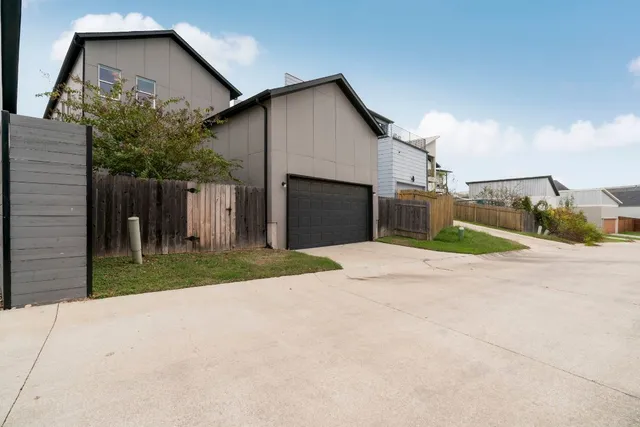 $3,400 | 6008 Florencia Lane, Austin, TX 78724