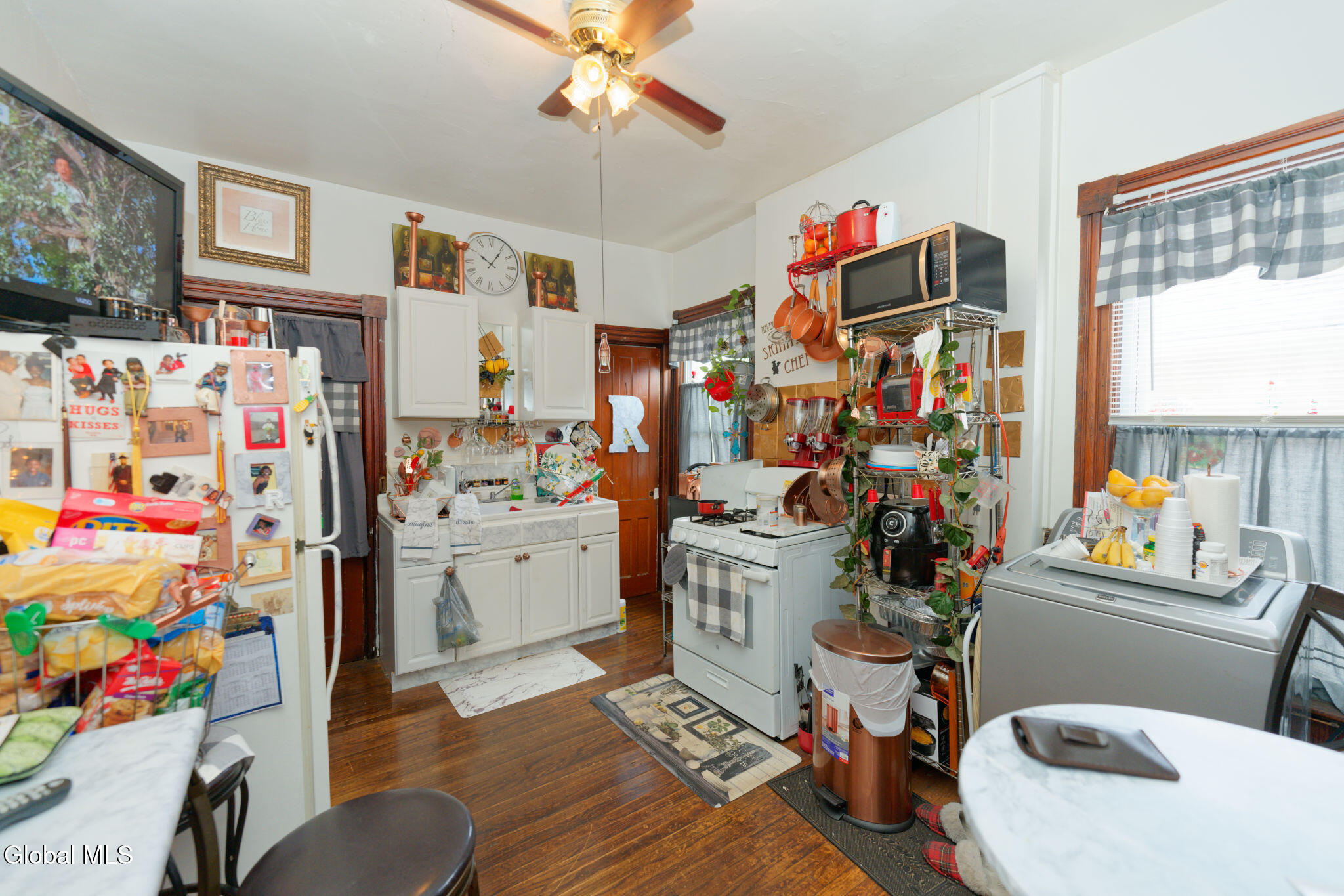 415 3rd Street Troy, NY 12180 - Photo 14 of 26 2 Unit 2 7