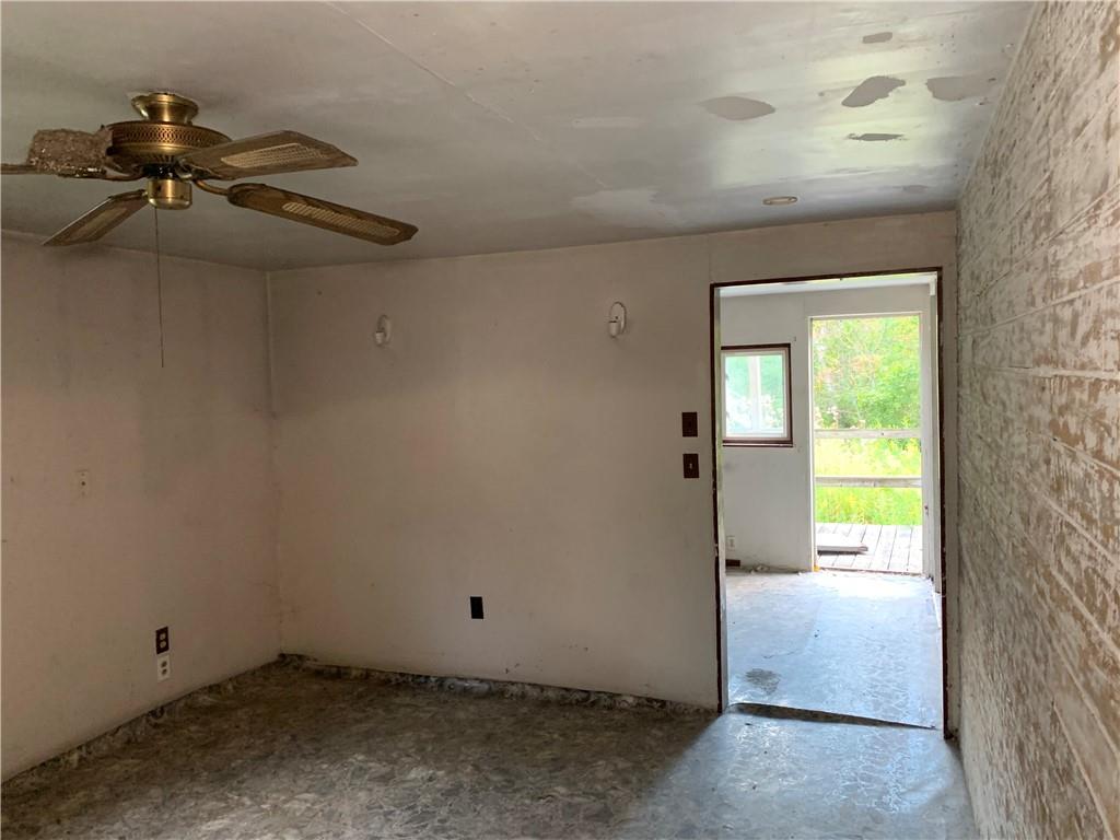 302 Arcadia Road Arcadia, PA 15712 - Photo 18 of 25 an empty room with windows