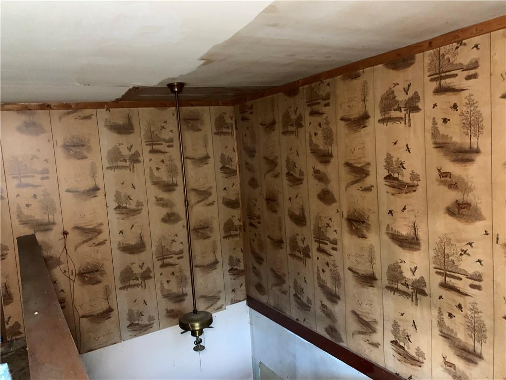 302 Arcadia Road Arcadia, PA 15712 - Photo 10 of 25 a bathroom with a shower curtain