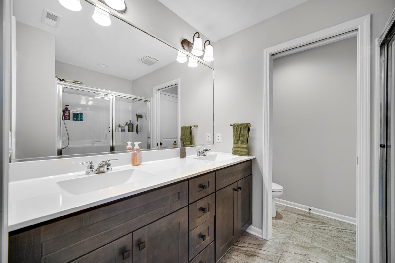 1761 Gurney Street Hobart, IN 46342 - Photo 14 of 21 1620x1080