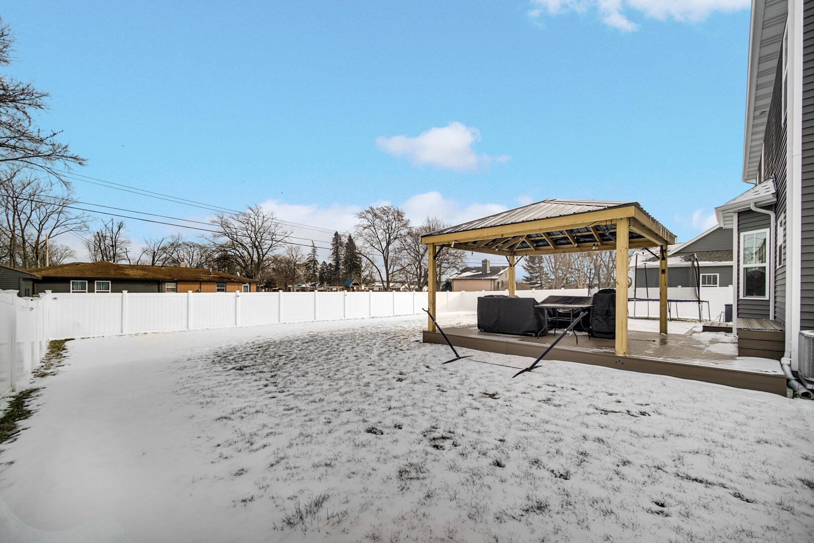 1761 Gurney Street Hobart, IN 46342 - Photo 20 of 21 1620x1080