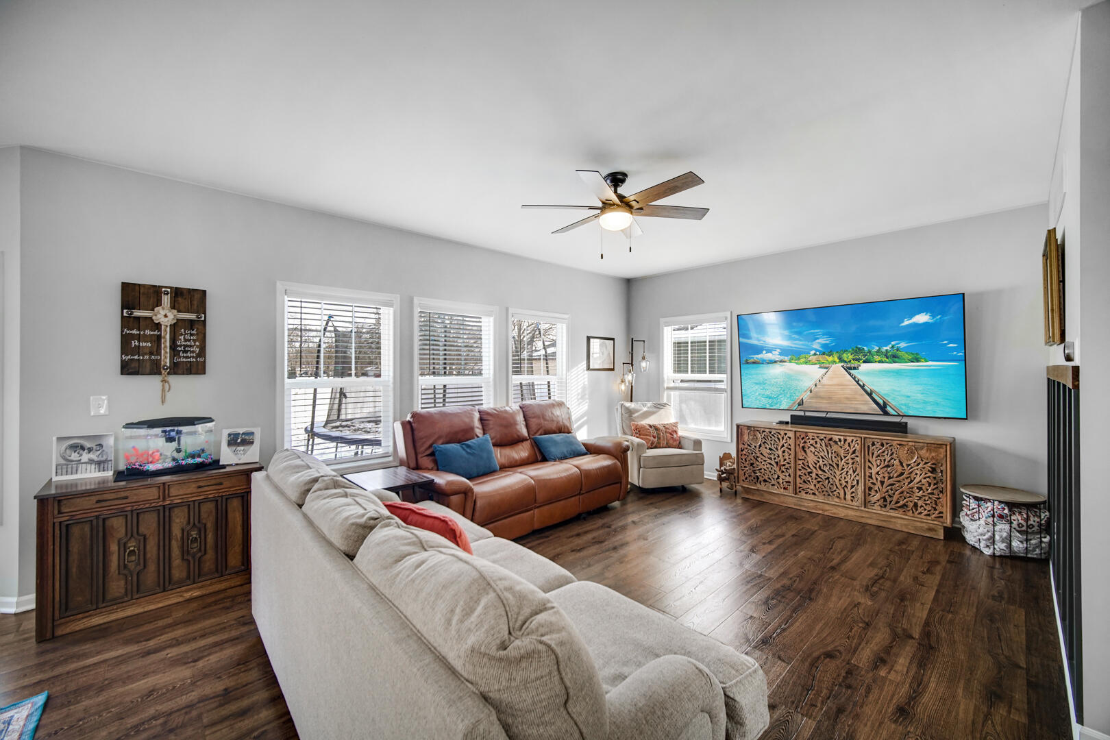 1761 Gurney Street Hobart, IN 46342 - Photo 10 of 21 1620x1080