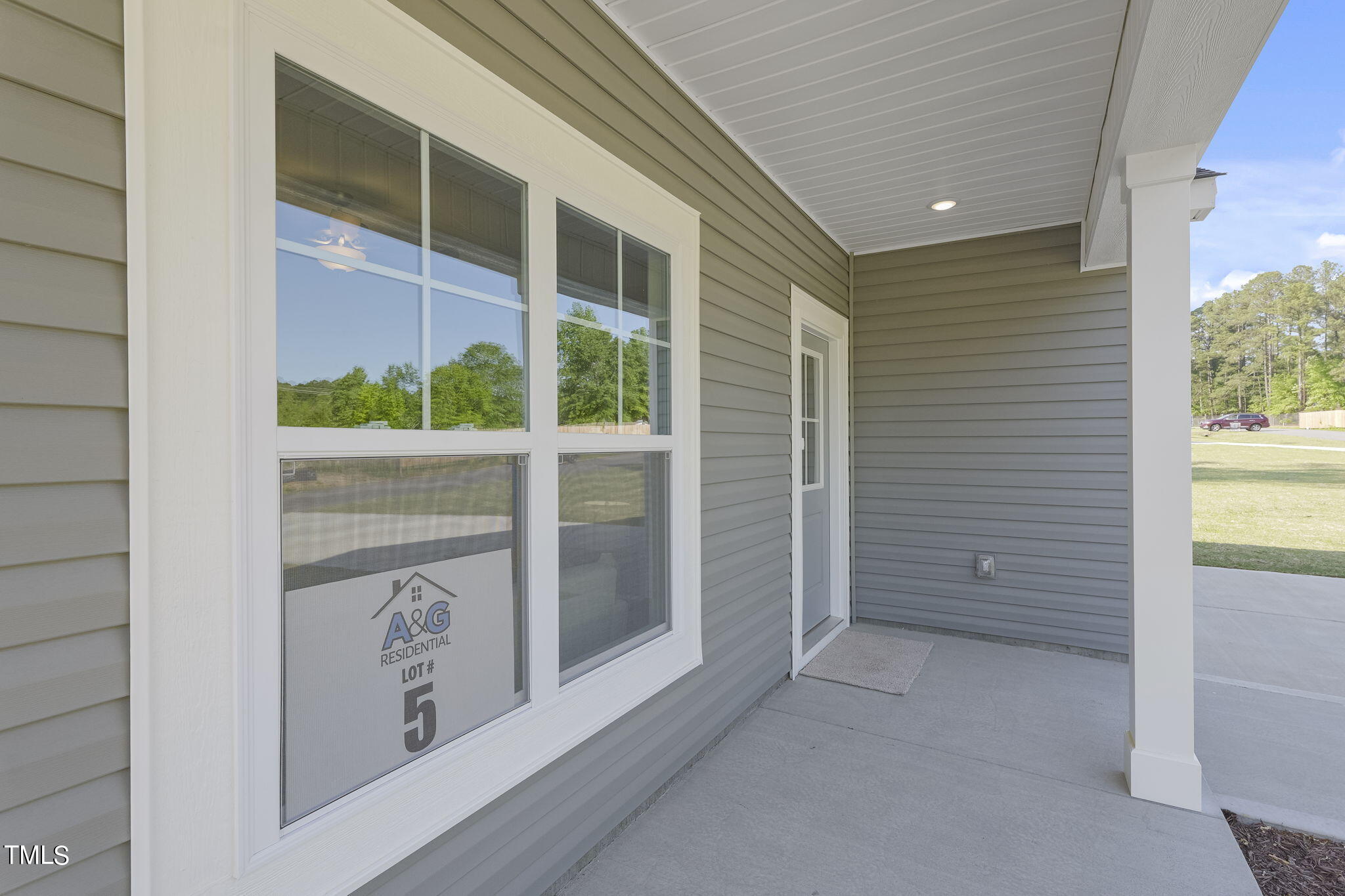 93 Regis Lane Coats, NC 27521 - Photo 3 of 31