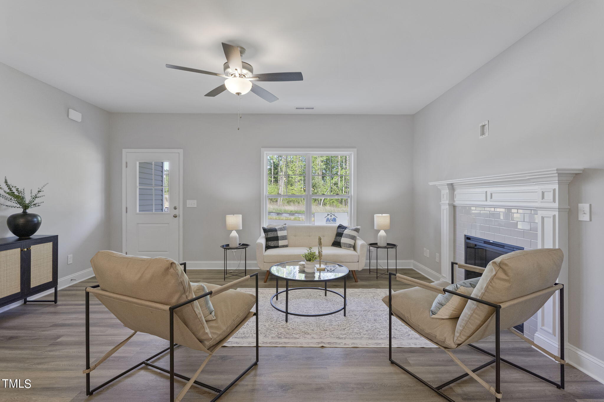 93 Regis Lane Coats, NC 27521 - Photo 8 of 31 a living room with furniture and a window