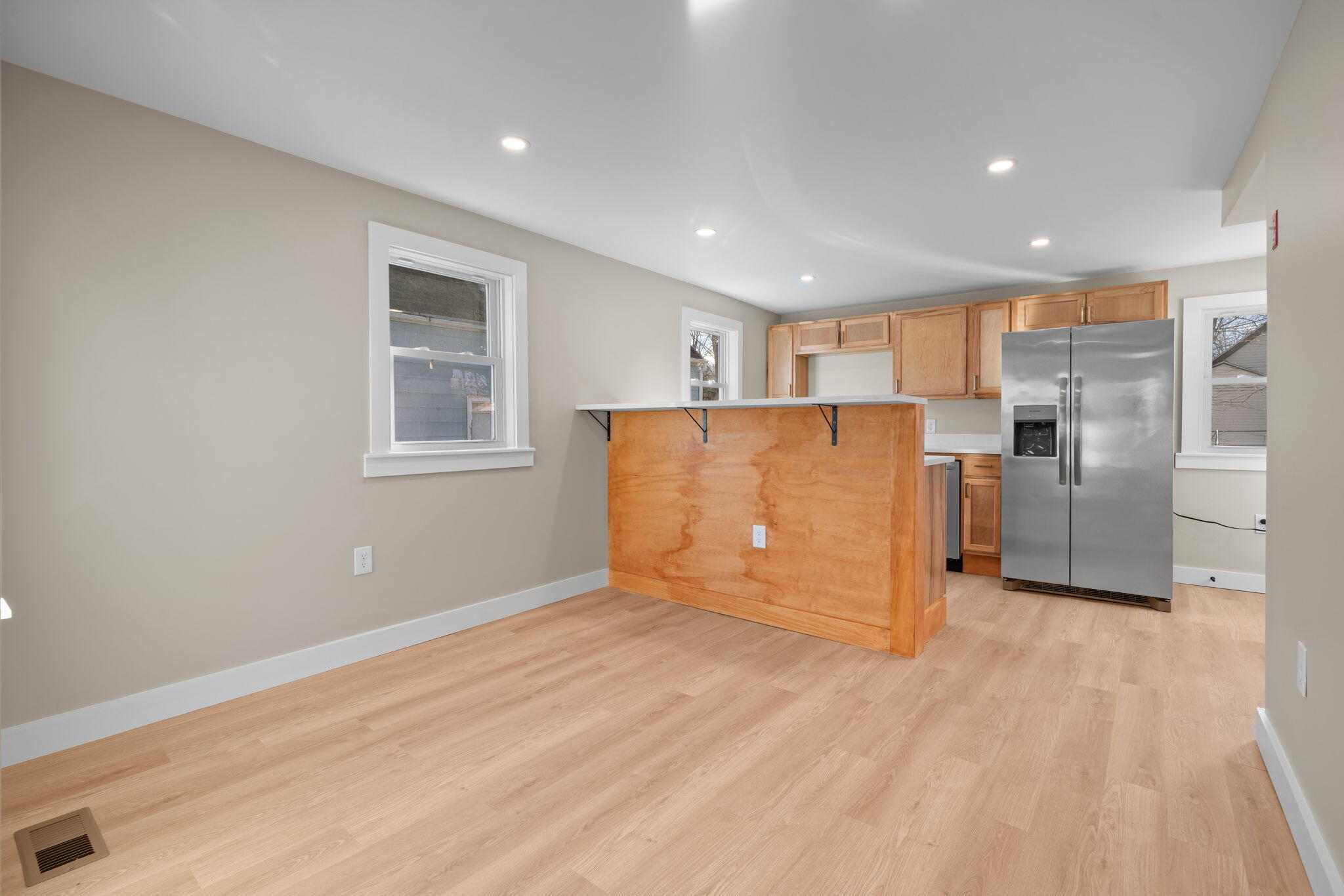 17 Bridge Street Berwick, ME 03901 - Photo 8 of 46 SBC03004