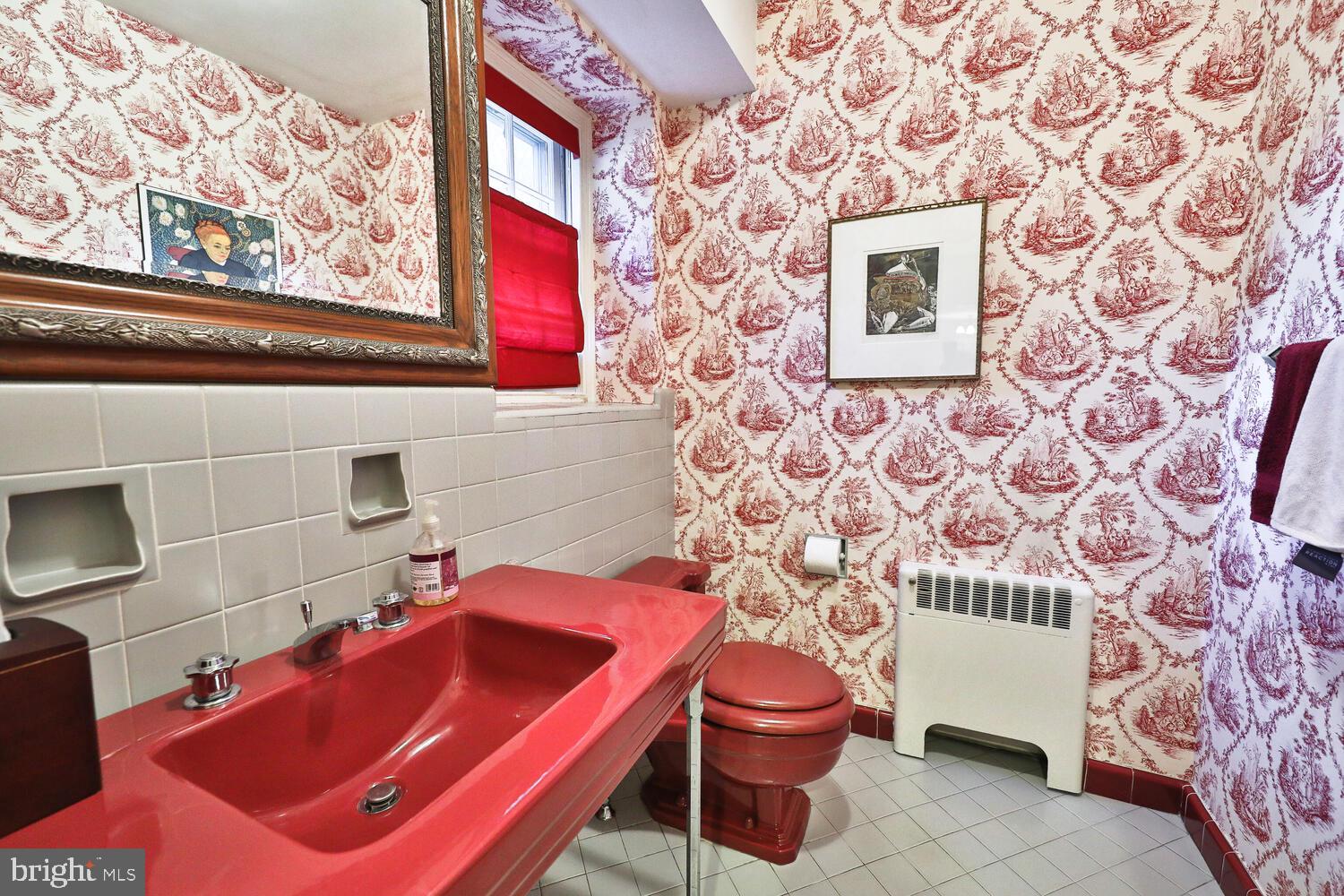 1428 Hampton Road Rydal, PA 19046 - Photo 28 of 58 Powder Room