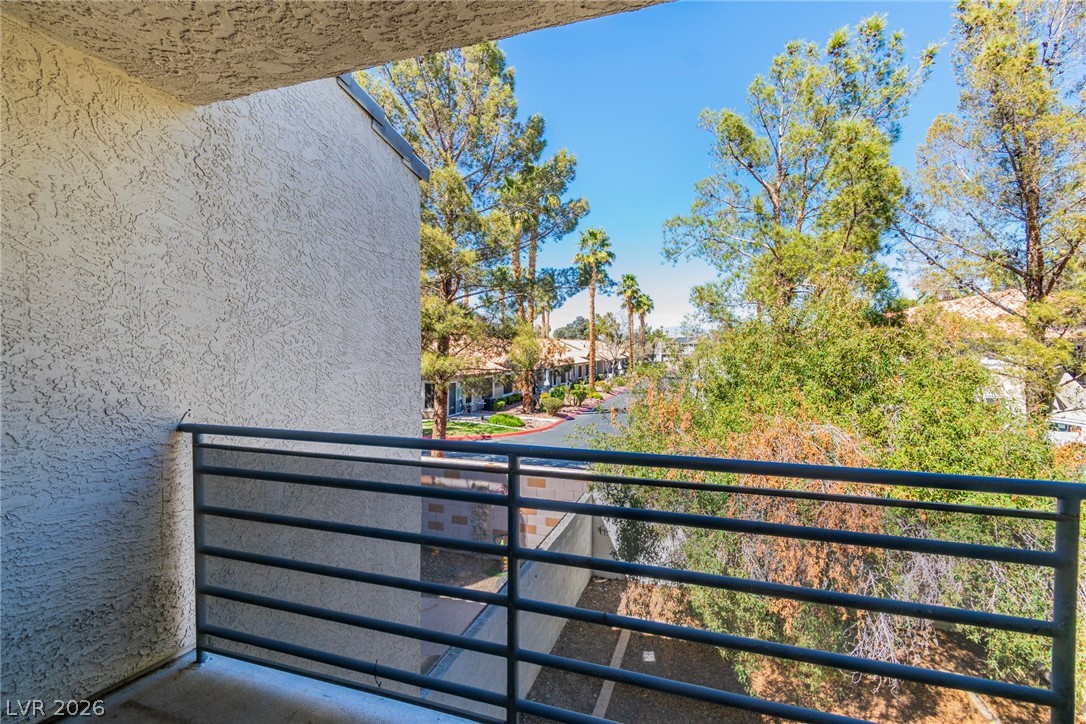 6250 West Flamingo Road, Unit 98 Las Vegas, NV 89103 - Photo 29 of 40 View of gate