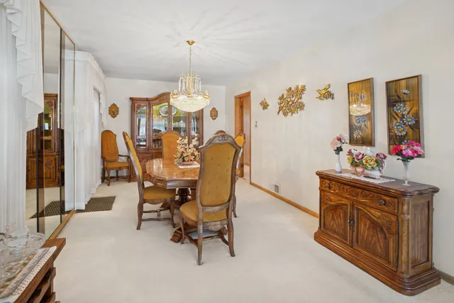 $279,977 | 2324 North 73rd Court, Elmwood Park, IL 60707