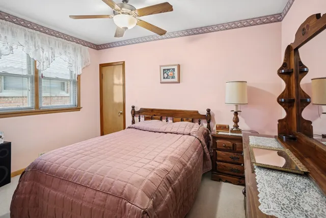 $279,977 | 2324 North 73rd Court, Elmwood Park, IL 60707