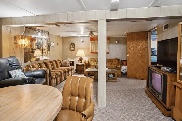 $279,977 | 2324 North 73rd Court, Elmwood Park, IL 60707