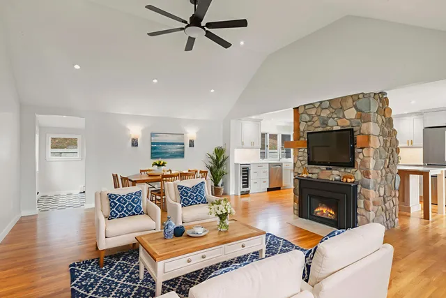 $1,375,000 | 21 Spring Hill Road, Harpswell, ME 04079