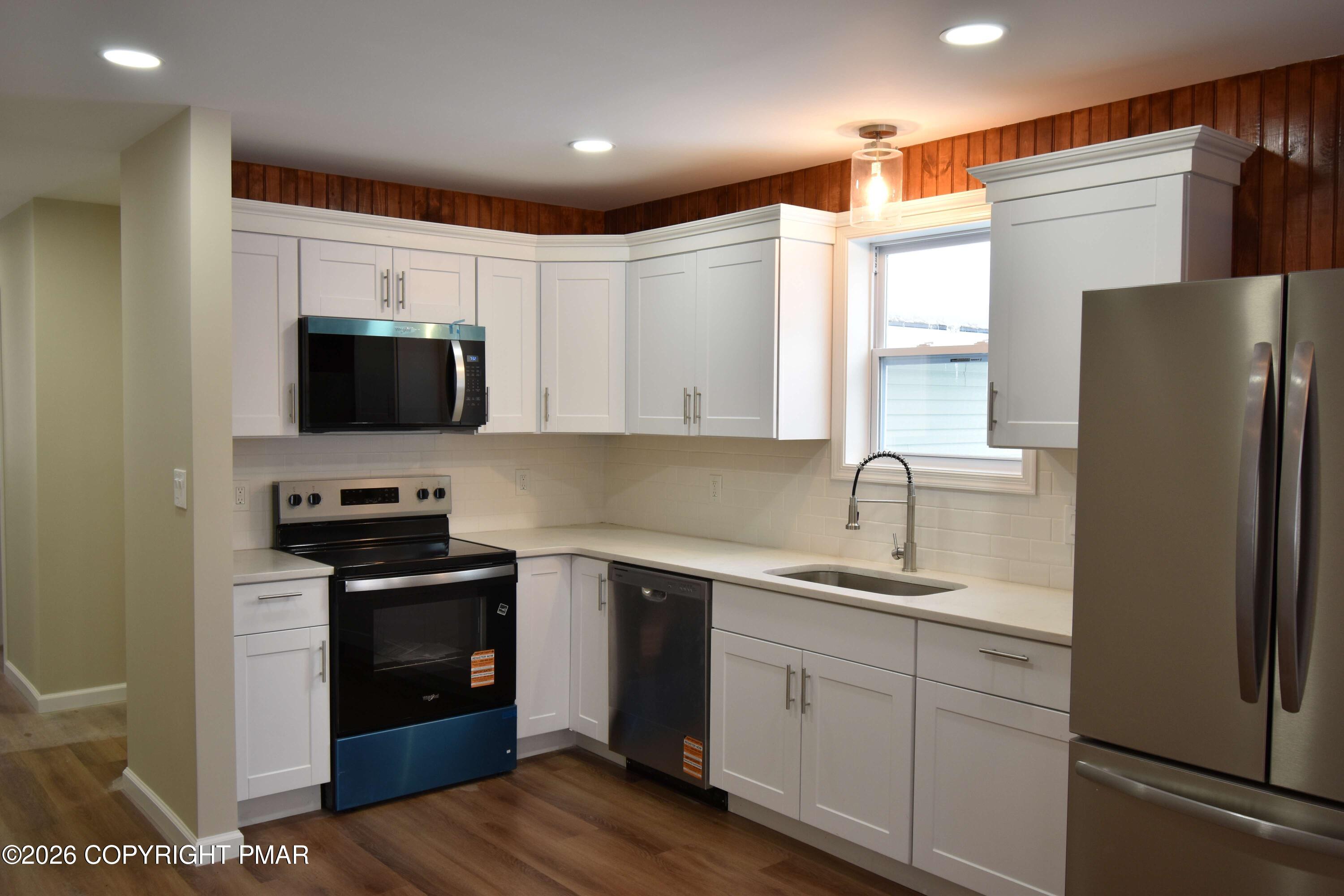 108 Stag Court Bushkill, PA 18324 - Photo 16 of 29 kitchen