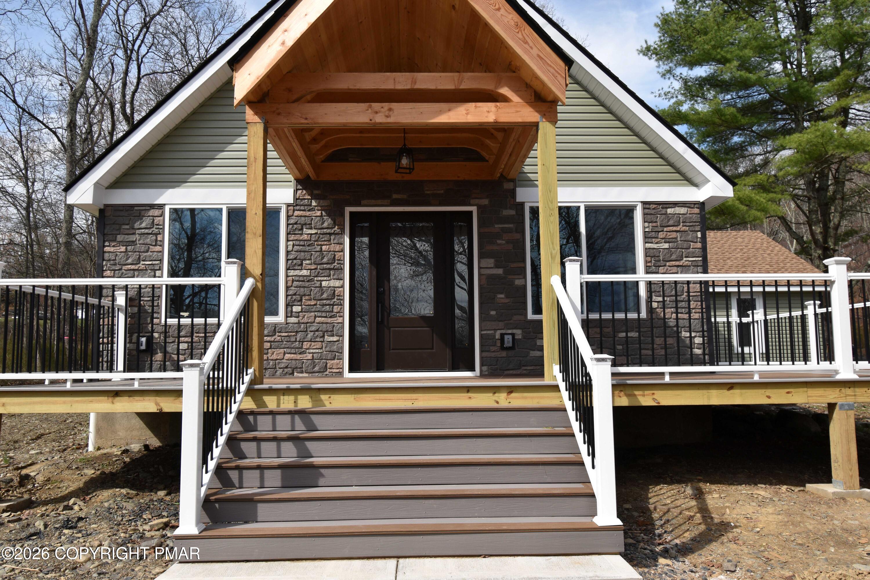 108 Stag Court Bushkill, PA 18324 - Photo 4 of 29 front porch