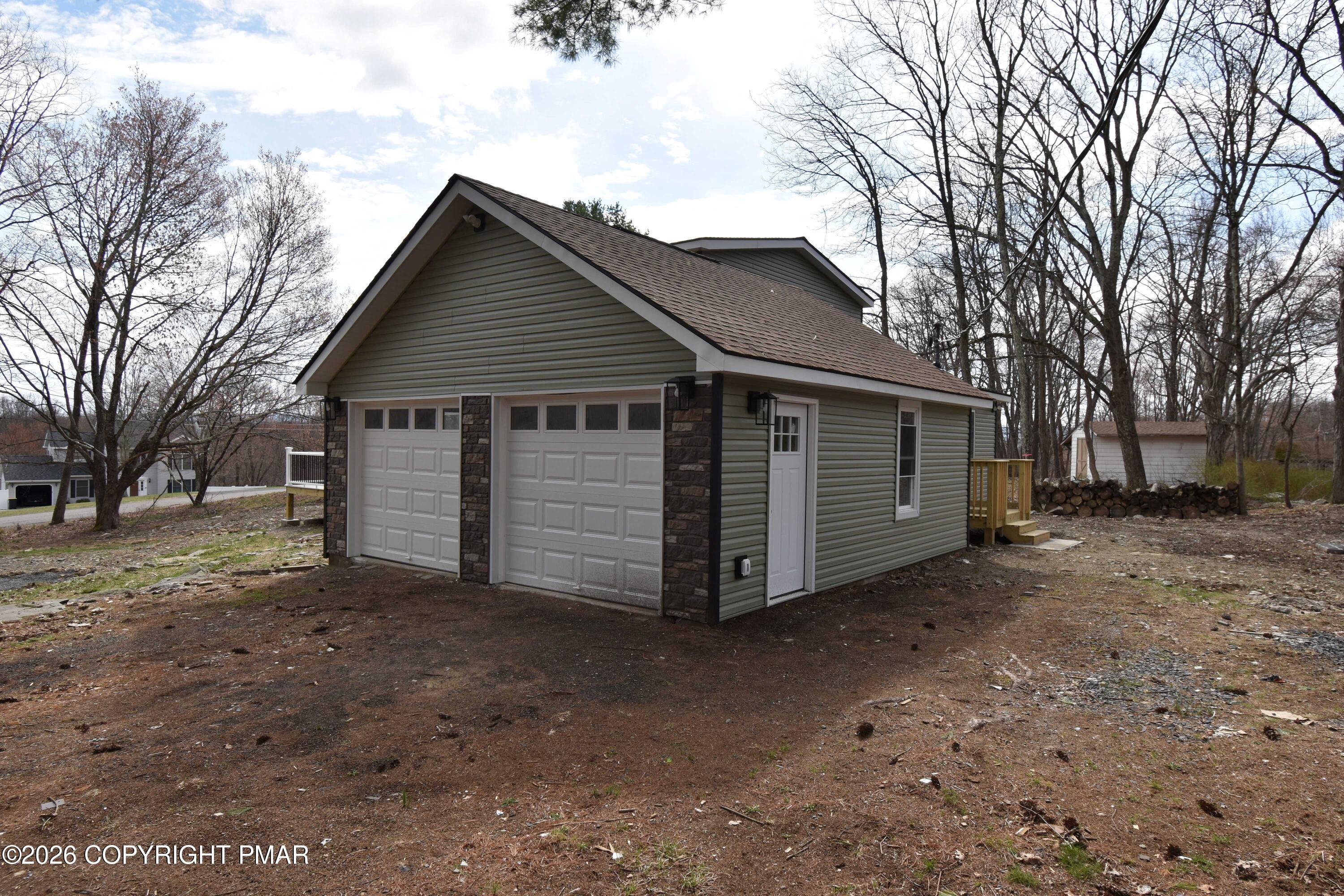108 Stag Court Bushkill, PA 18324 - Photo 8 of 29 Garage back