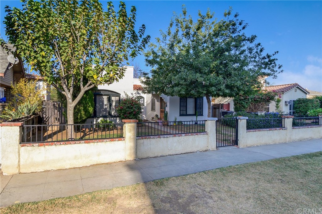 3843 1st Street Riverside, CA 92501 - Photo 1 of 1