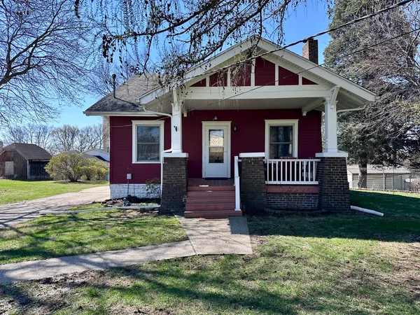 $185,000 | 1305 West 3rd Street, Sterling, IL 61081