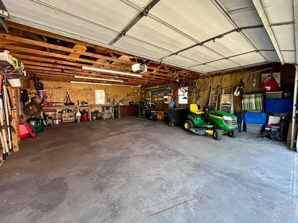 $185,000 | 1305 West 3rd Street, Sterling, IL 61081