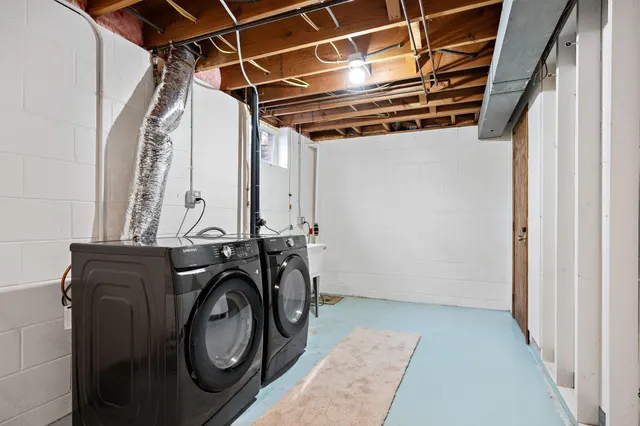 $479,900 | 10016 Irwin Road, Bloomington, MN 55437