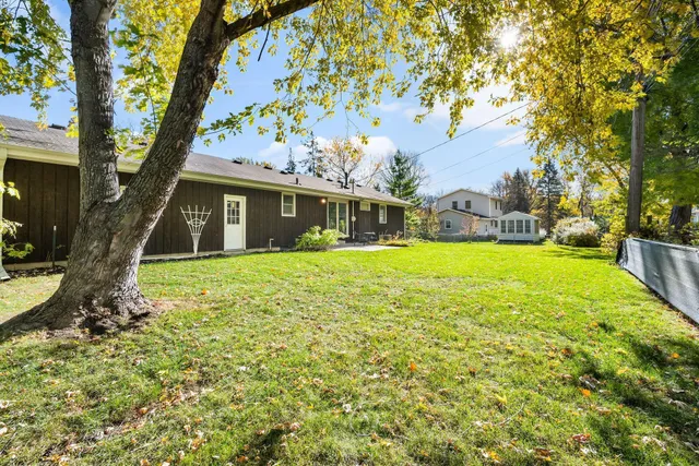 $479,900 | 10016 Irwin Road, Bloomington, MN 55437