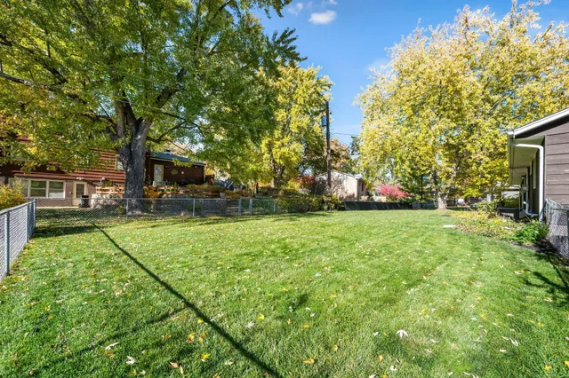 $479,900 | 10016 Irwin Road, Bloomington, MN 55437