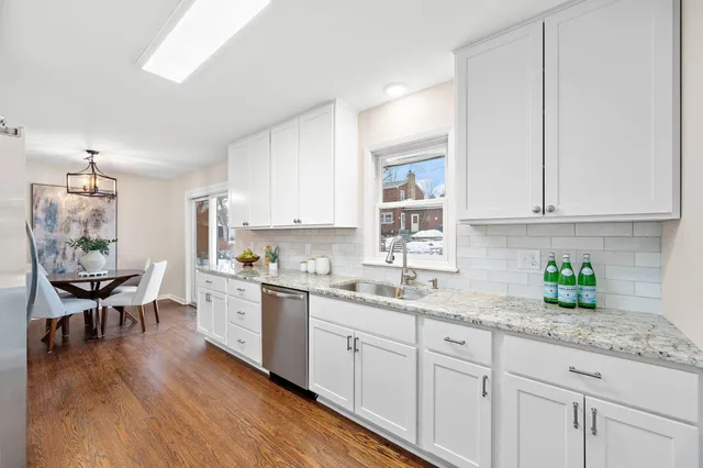 $479,900 | 10016 Irwin Road, Bloomington, MN 55437