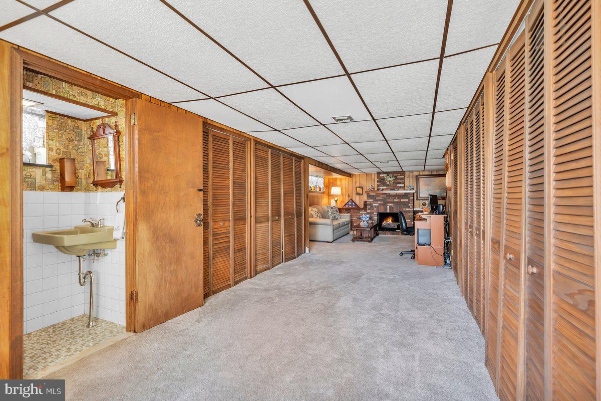 2823 Shelly Road Philadelphia, PA 19152 - Photo 31 of 39 Gallery Image 31