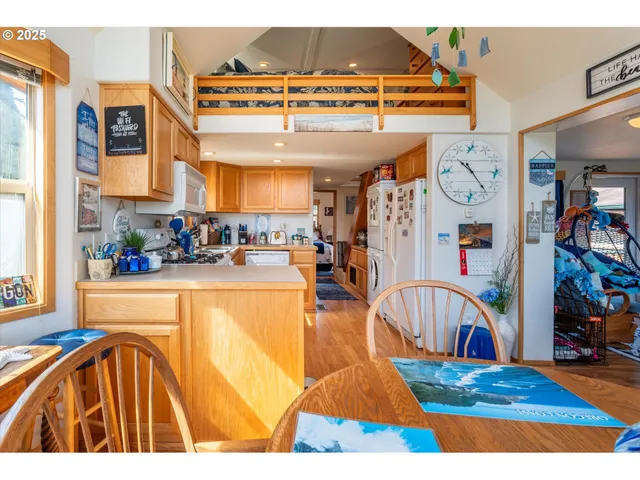 $169,000 | 53877 Beach Loop Road, Unit 2, Bandon, OR 97411