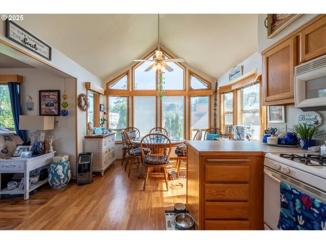 $169,000 | 53877 Beach Loop Road, Unit 2, Bandon, OR 97411