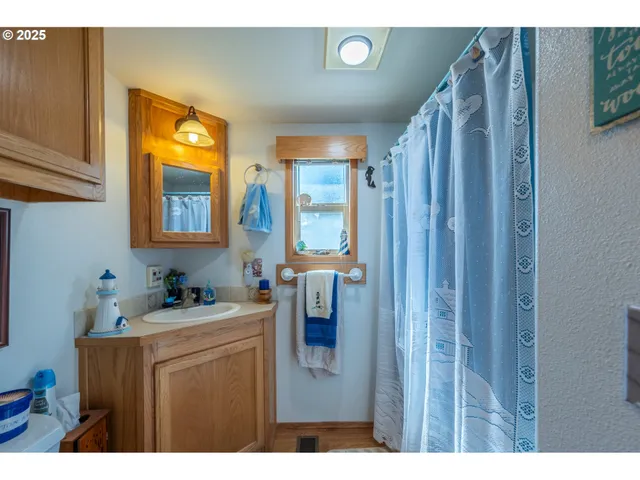 $169,000 | 53877 Beach Loop Road, Unit 2, Bandon, OR 97411